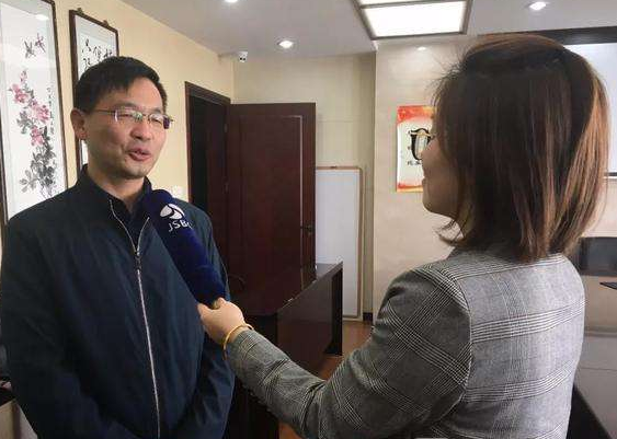 海关总署：贸易顺差已连续8个季度同比收窄